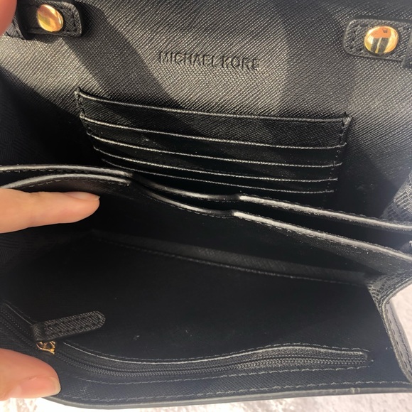 Michael Kors Jet Set Phone Crossbody - Picture 7 of 7